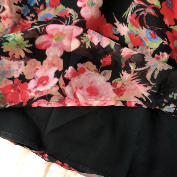 Flowy floral skirt - Picture 3 of 4